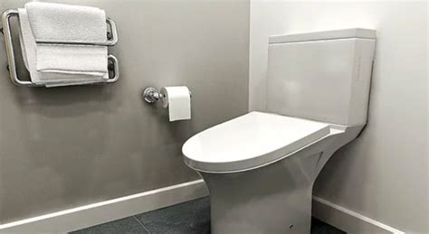 Ç­a­l­ı­ş­a­n­l­a­r­ı­n­ ­T­u­v­a­l­e­t­t­e­ ­F­a­z­l­a­ ­V­a­k­i­t­ ­G­e­ç­i­r­m­e­m­e­s­i­ ­İ­ç­i­n­ ­T­a­s­a­r­l­a­n­m­ı­ş­ ­A­k­ı­l­l­a­r­a­ ­Z­a­r­a­r­ ­Y­ö­n­t­e­m­
